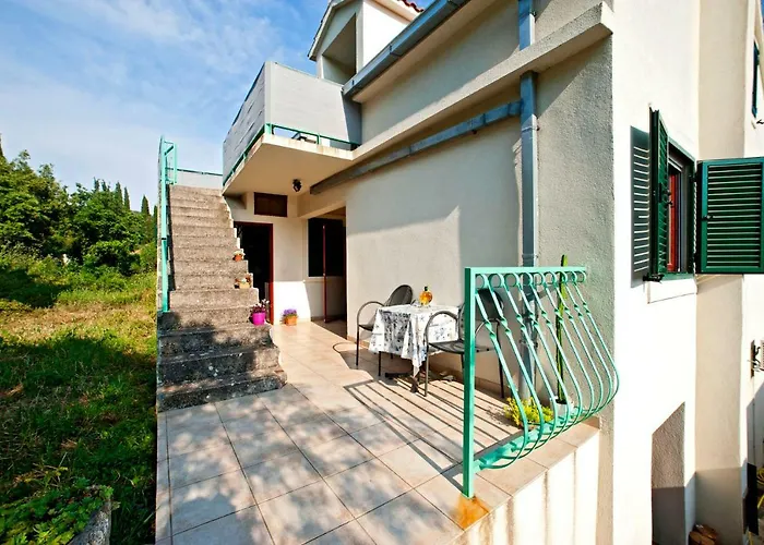 Zanze Apartment Maslinica